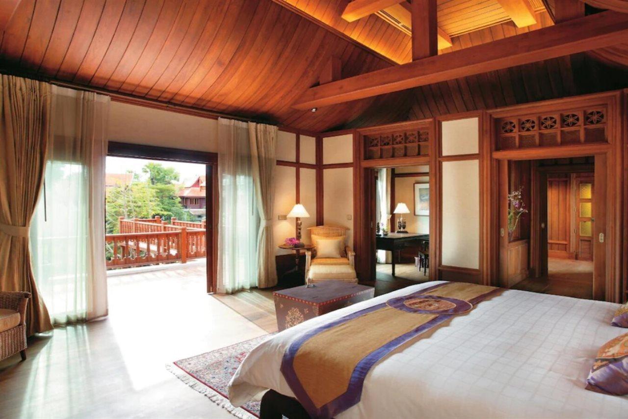 https://www.chiang-maihotels.com/data/Pics/OriginalPhoto/12088/1208835/1208835232/pic-dhara-dhevi-hotel-chiang-mai-16.JPEG